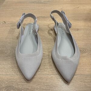 Light lavender Tahari flats
